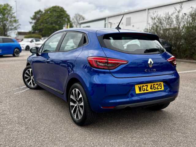 2022 Renault Clio 1.0 Iconic Edition Tce