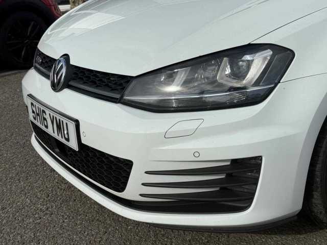 Volkswagen Golf 2.0 Gtd