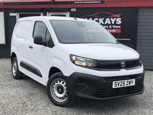 Vauxhall Combo Crg H1 2300 1.5 Tb D 100ps Prime Van - SWB Diesel Kaolin White