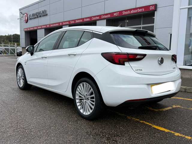 Vauxhall Astra 1.4 Elite Nav Turbo